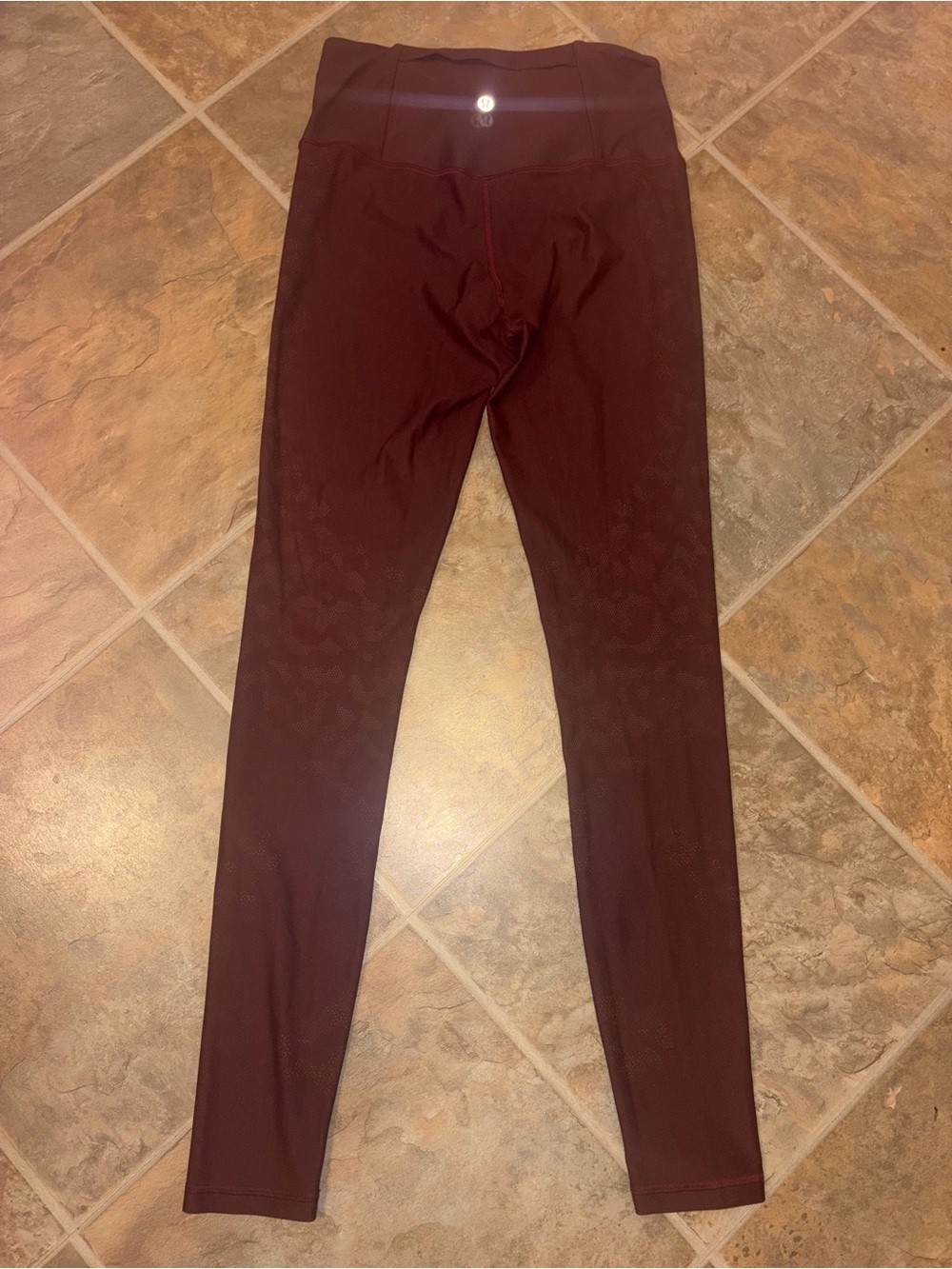 Lululemon Mapped Out High Rise Camo Leggings Size 8 Cassis / Smokey Red